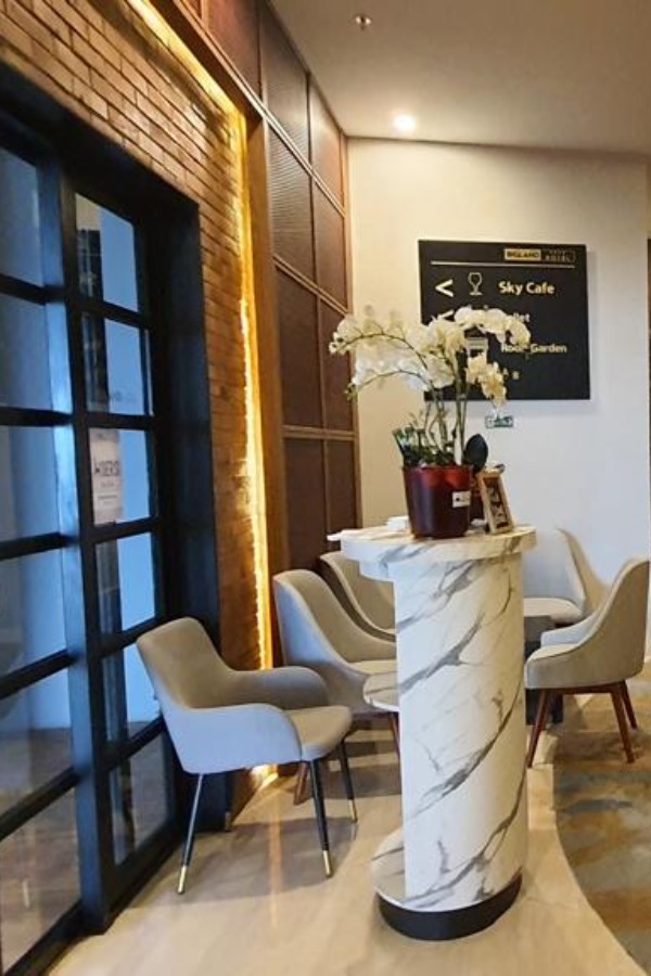 WhatsApp Image 2025-10-14 at 13.00.22_da624a8d-600x900